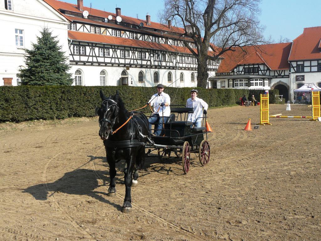 Villa Folwark Leszczynówka Srebrna Góra Exterior foto